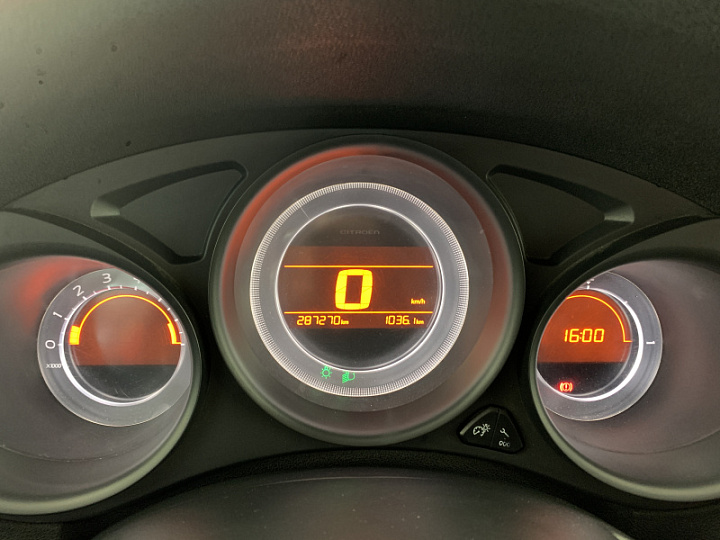 CITROEN C4 1.6, 2013 года, Механика, БЕЛЫЙ