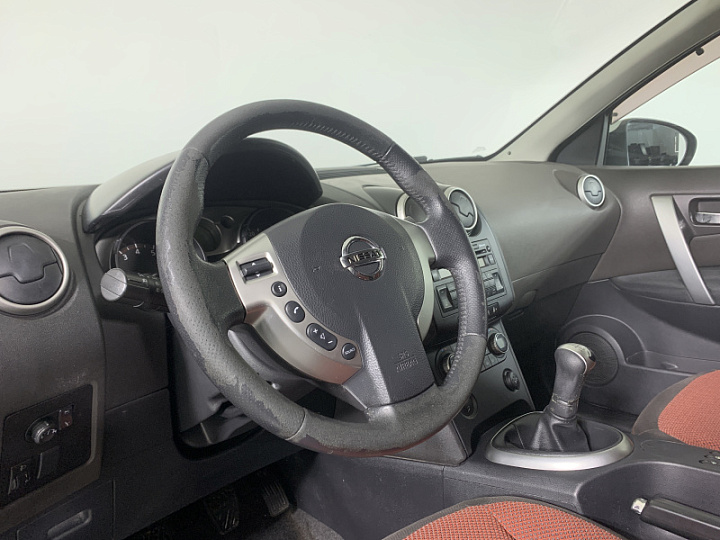 NISSAN Qashqai 1.6, 2007 года, Механика, Серебристый