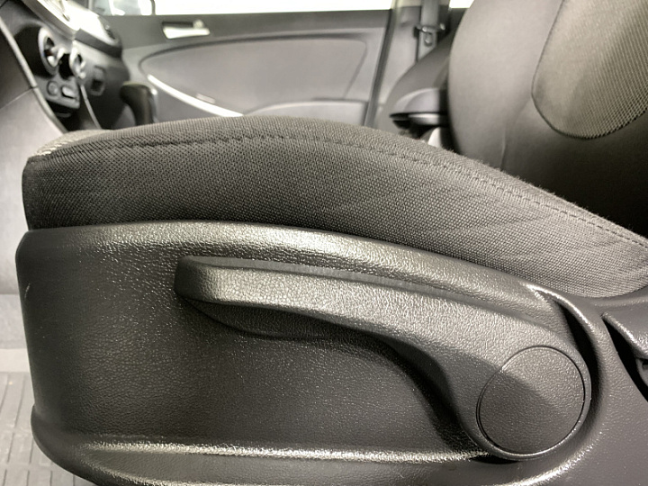 Hyundai Solaris 1.6, 2014 года, Автоматическая, Серый
