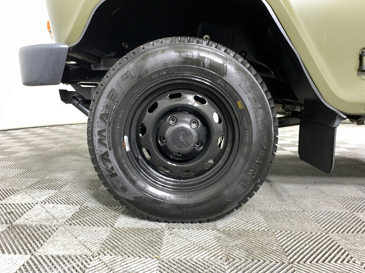 УАЗ Hunter 2.7, 2024 года, Механика, ЗЕЛЕНЫЙ