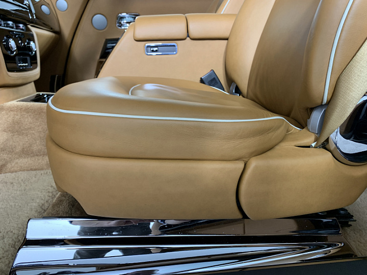 ROLLS-ROYCE Phantom 6.7, 2011 года, Автоматическая, ЧЕРНЫЙ
