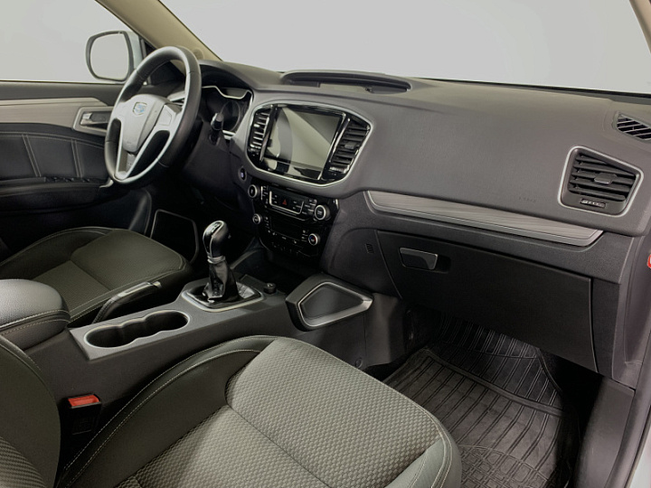 GEELY Emgrand X7 1.8, 2019 года, Механика, Серебристый