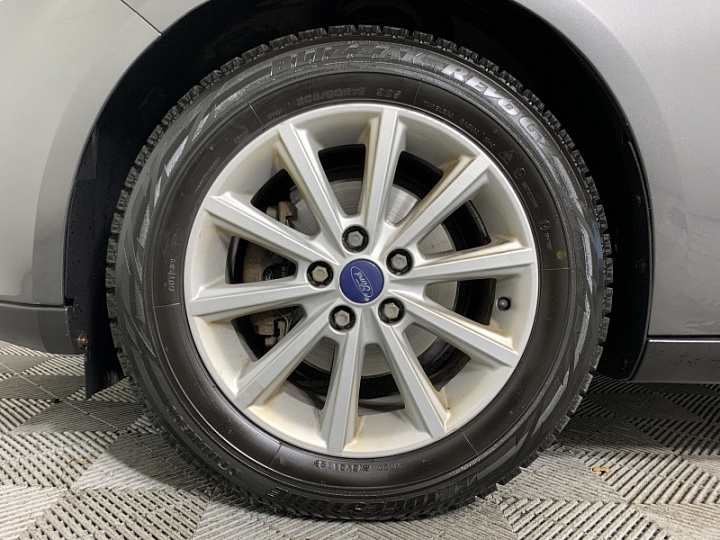 FORD Focus 1.6, 2016 года, Робот, СЕРЫЙ