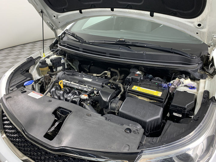 KIA Rio 1.6, 2015 года, Автоматическая, БЕЛЫЙ