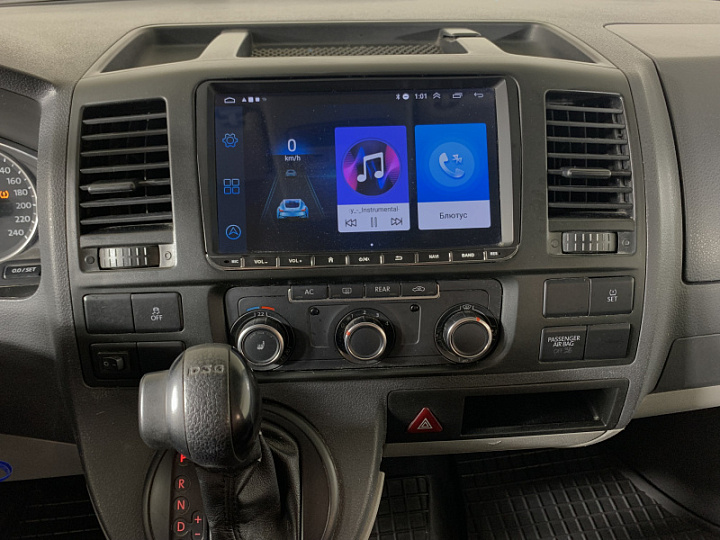 VOLKSWAGEN Caravelle 2, 2011 года, Робот, СЕРЫЙ