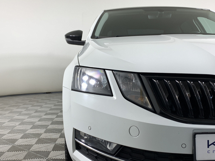 SKODA Octavia 1.8, 2019 года, Робот, БЕЛЫЙ