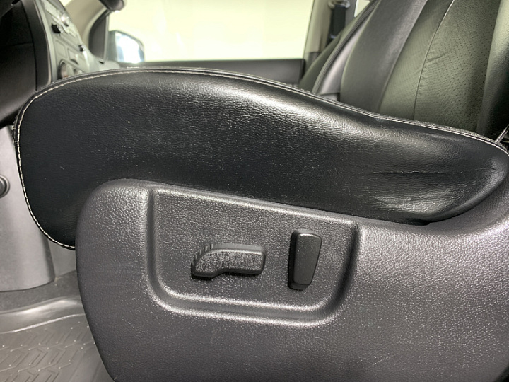 NISSAN X-Trail 2.5, 2010 года, Вариатор, ЧЕРНЫЙ