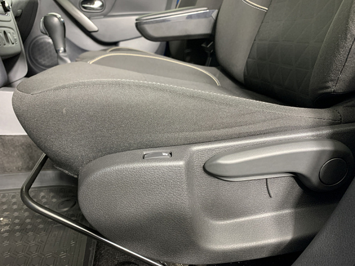 RENAULT Sandero Stepway 1.6, 2020 года, Автоматическая, СИНИЙ