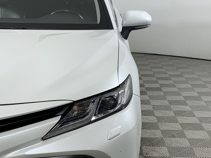 TOYOTA Camry 2.5, 2019 года, Автоматическая, БЕЛЫЙ