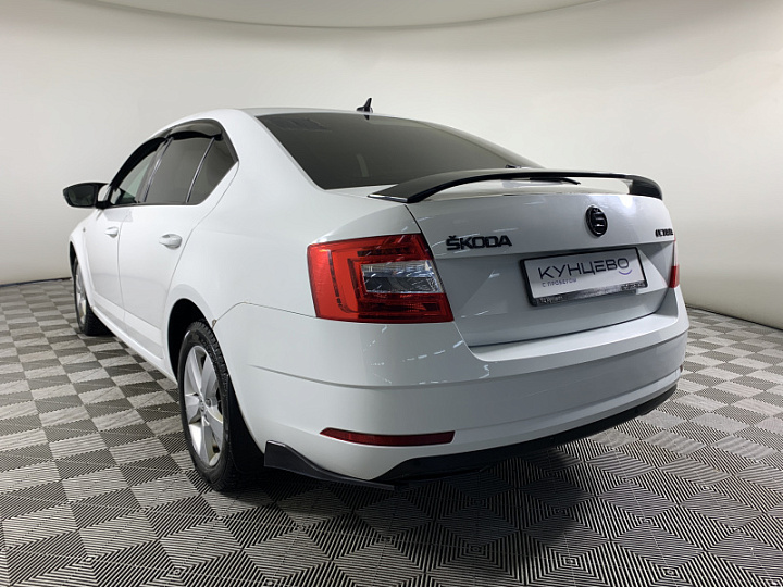 SKODA Octavia 1.4, 2019 года, Робот, БЕЛЫЙ