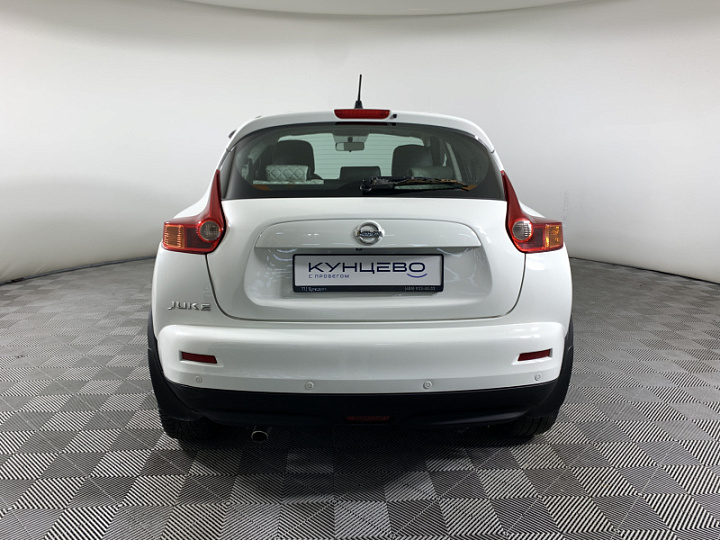 NISSAN Juke 1.6, 2014 года, Вариатор, БЕЛЫЙ