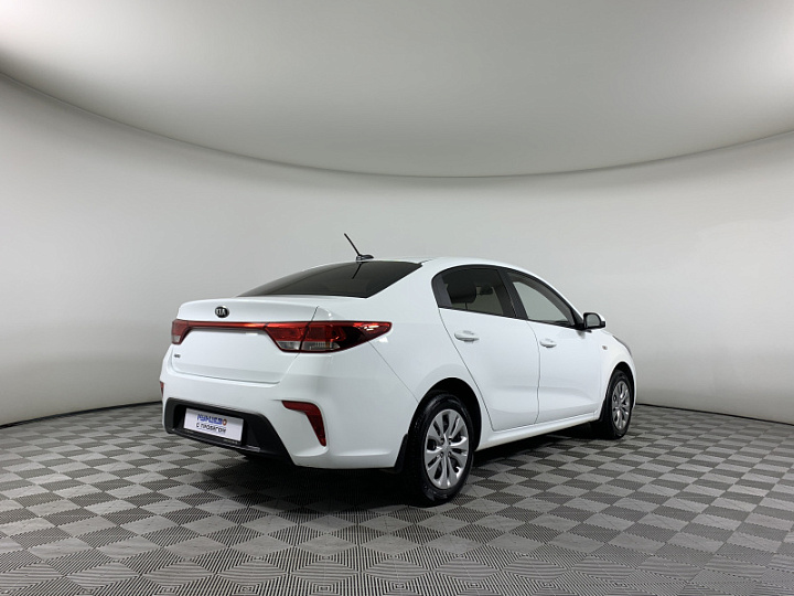 KIA Rio 1.6, 2018 года, Автоматическая, БЕЛЫЙ
