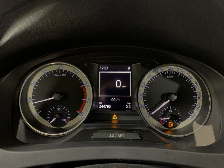 SKODA Rapid 1.4, 2016 года, Робот, БЕЛЫЙ