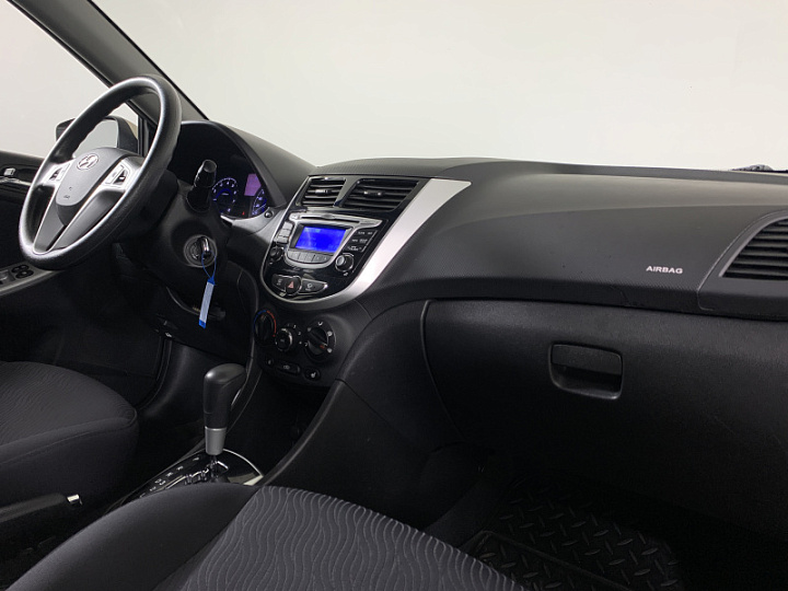 HYUNDAI Solaris 1.6, 2014 года, Автоматическая, Бежево-серый