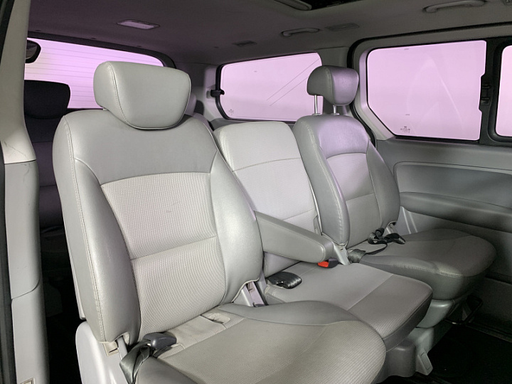 HYUNDAI Grand Starex 2.5, 2012 года, Автоматическая, СЕРЫЙ