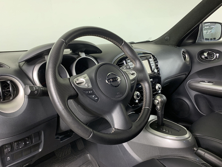 NISSAN Juke 1.6, 2014 года, Вариатор, БЕЛЫЙ