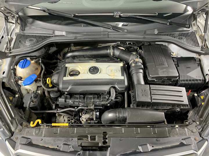 SKODA Yeti 1.8, 2014 года, Робот, Серебристый