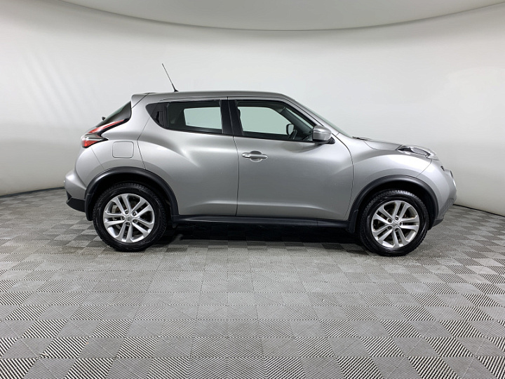 NISSAN Juke 1.6, 2015 года, Вариатор, Серебристый