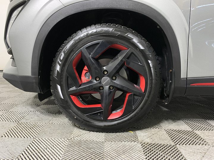 OMODA C5 1.5, 2022 года, Вариатор, Черно-Серый