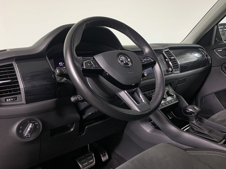 SKODA Kodiaq 2, 2019 года, Автоматическая, ЧЕРНЫЙ