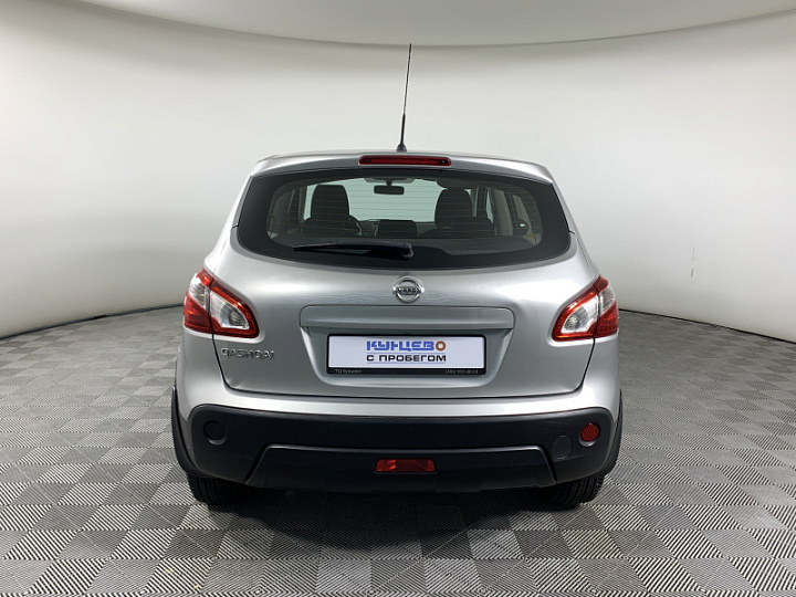 NISSAN Qashqai 1.6, 2013 года, Вариатор, Серебристый