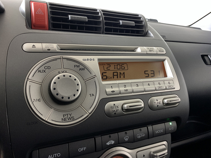 HONDA Jazz 1.3, 2008 года, Вариатор, ОРАНЖЕВЫЙ
