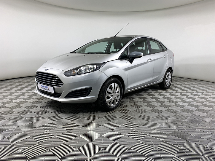 FORD Fiesta 1.6, 2015 года, Робот, Серебристый