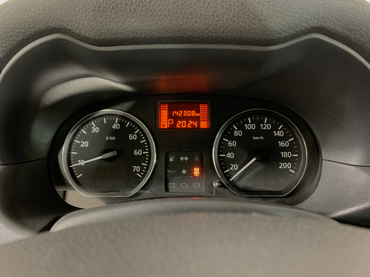 NISSAN Terrano 2, 2015 года, Автоматическая, СЕРЫЙ