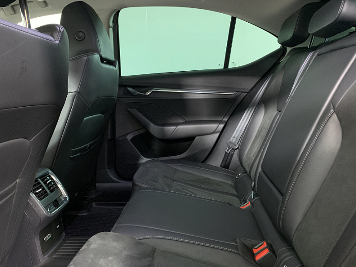 SKODA Octavia 1.4, 2021 года, Автоматическая, КОРИЧНЕВЫЙ