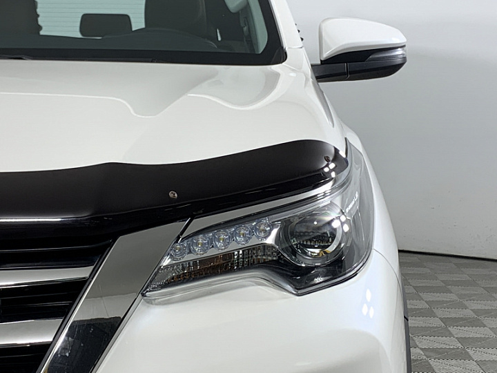 TOYOTA Fortuner 2.8, 2018 года, Автоматическая, БЕЛЫЙ