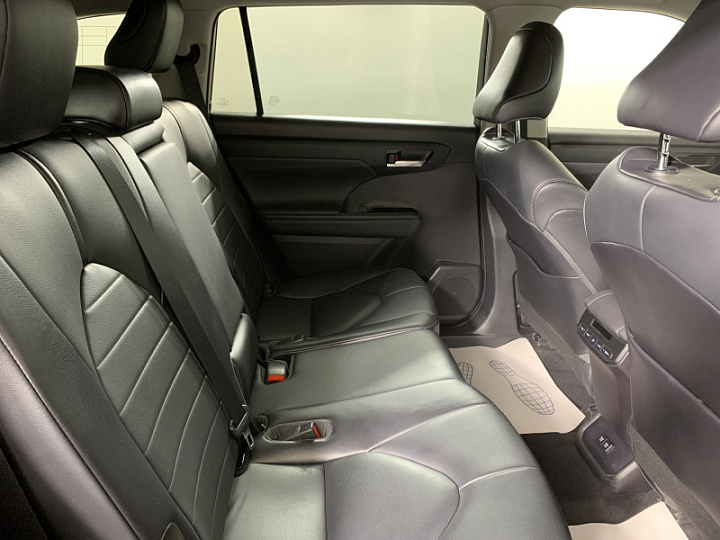 TOYOTA Highlander 3.5, 2021 года, Автоматическая, ЧЕРНЫЙ