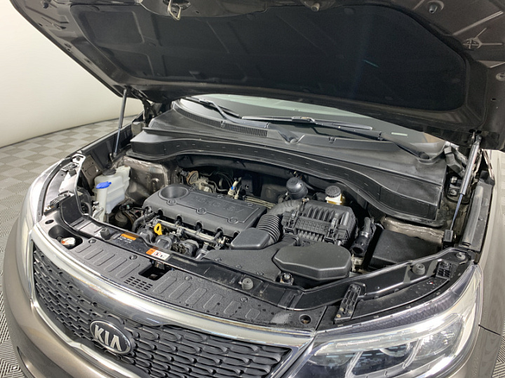 KIA Sorento 2.4, 2013 года, Автоматическая, БЕЖЕВЫЙ