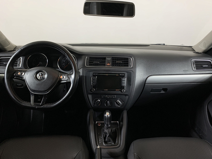 Volkswagen Jetta 1.8, 2015 года, Автоматическая, Светло серый