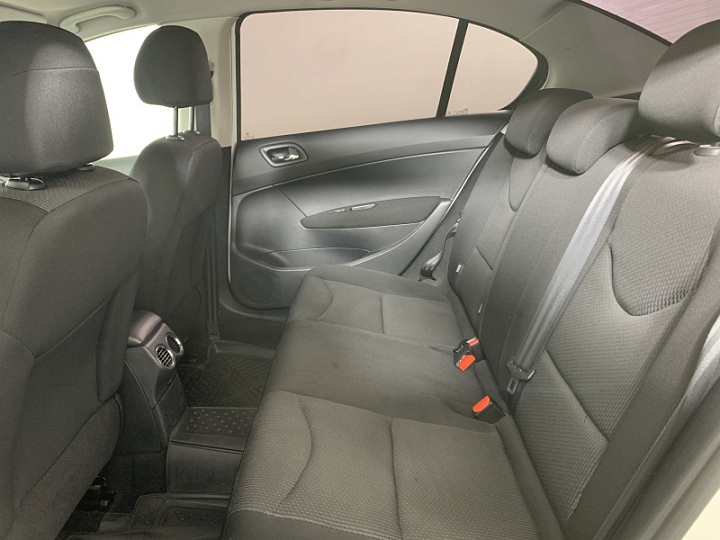 PEUGEOT 408 1.6, 2013 года, Автоматическая, БЕЛЫЙ