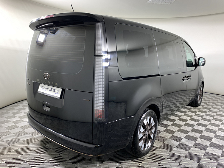 HYUNDAI Staria 2.2, 2022 года, Автоматическая, ЧЕРНЫЙ
