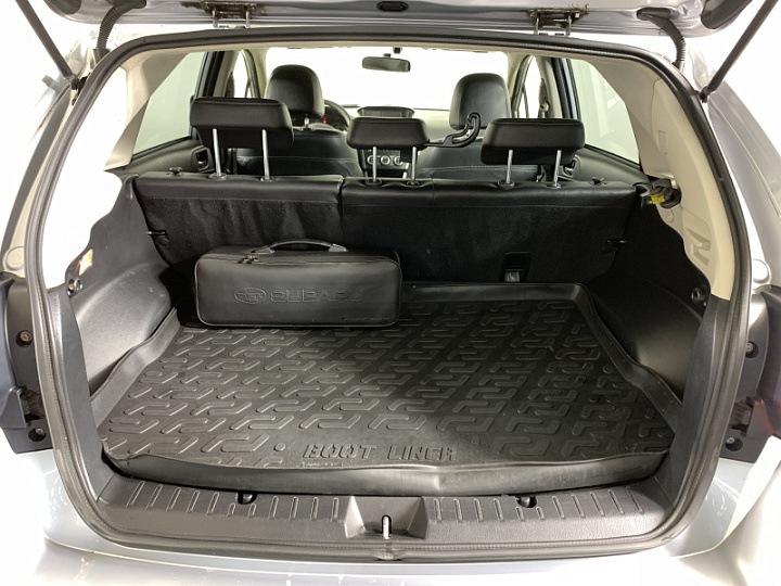 Subaru Impreza 2, 2014 года, Вариатор, Серебристый