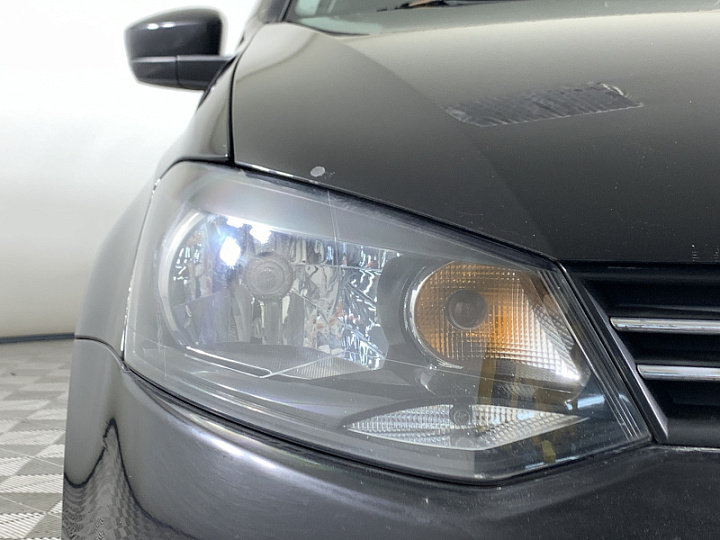 VOLKSWAGEN Polo 1.6, 2013 года, Механика, ЧЕРНЫЙ