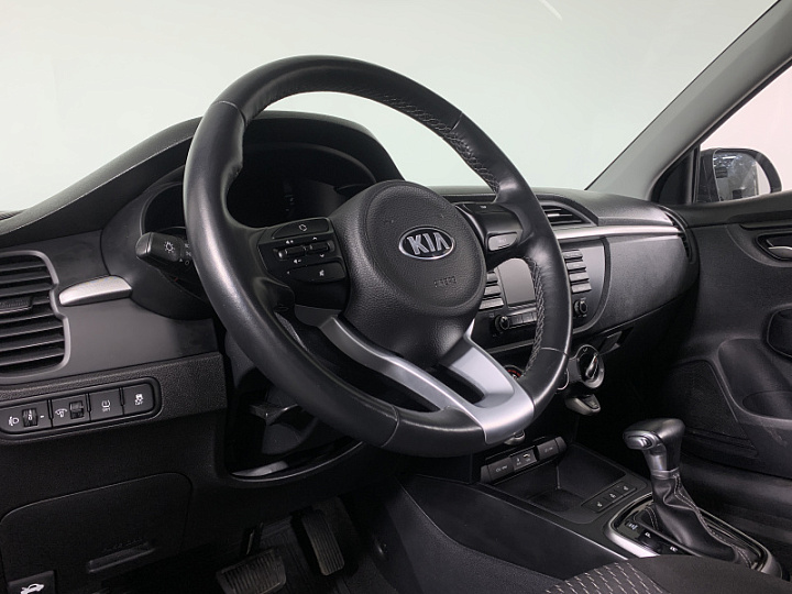 KIA Rio X-Line 1.6, 2020 года, Автоматическая, ЧЕРНЫЙ