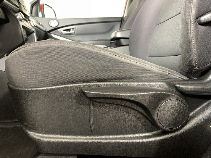 SSANGYONG Actyon 2, 2014 года, Автоматическая, КРАСНЫЙ