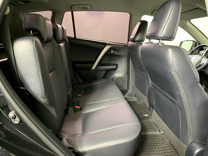 Toyota RAV4 2.5, 2017 года, Автоматическая, Черный