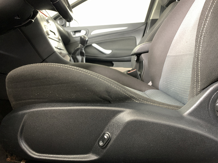 FORD Mondeo 2, 2009 года, Механика, Серебристый