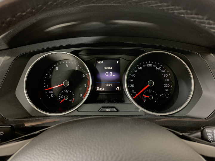 VOLKSWAGEN Tiguan 1.4, 2018 года, Робот, БЕЛЫЙ