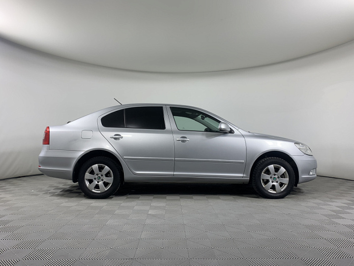 SKODA Octavia 1.6, 2013 года, Автоматическая, Серебристый