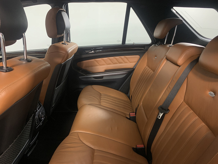 MERCEDES-BENZ M-Класс 3.5, 2010 года, Автоматическая, ЧЕРНЫЙ