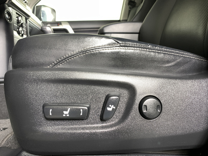 TOYOTA Land Cruiser Prado 2.8, 2021 года, Автоматическая, ЧЕРНЫЙ