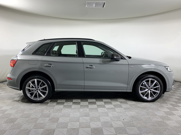 Audi Q5 2, 2020 года, Робот, Светло серый