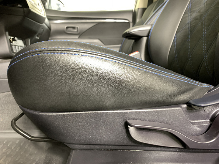 MITSUBISHI Outlander 2, 2019 года, Вариатор, Серебристый