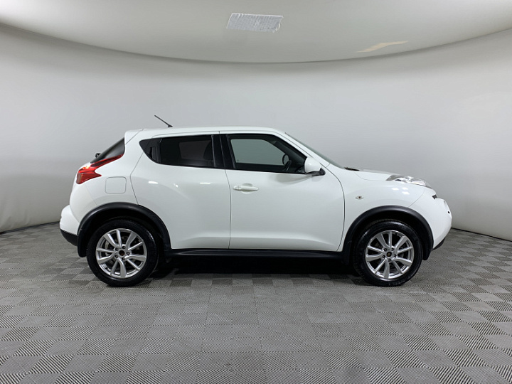 NISSAN Juke 1.6, 2013 года, Вариатор, БЕЛЫЙ