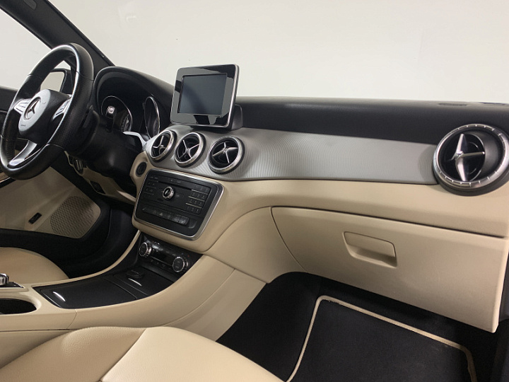 MERCEDES-BENZ CLA 2, 2015 года, Автоматическая, КРАСНЫЙ