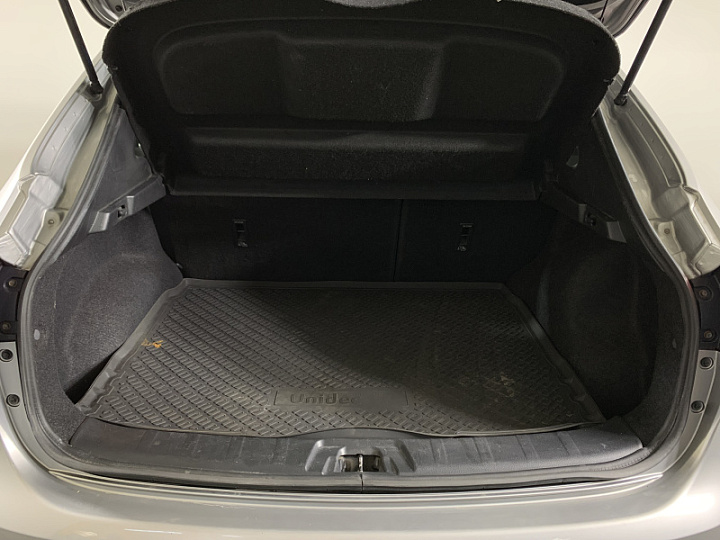 Nissan Qashqai 2, 2015 года, Механика, Серебристый